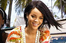 Rihanna y su estilo playero en InStyle